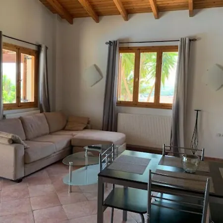Yucca Palm Villa *