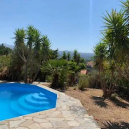 Yucca Palm Villa Roumeli